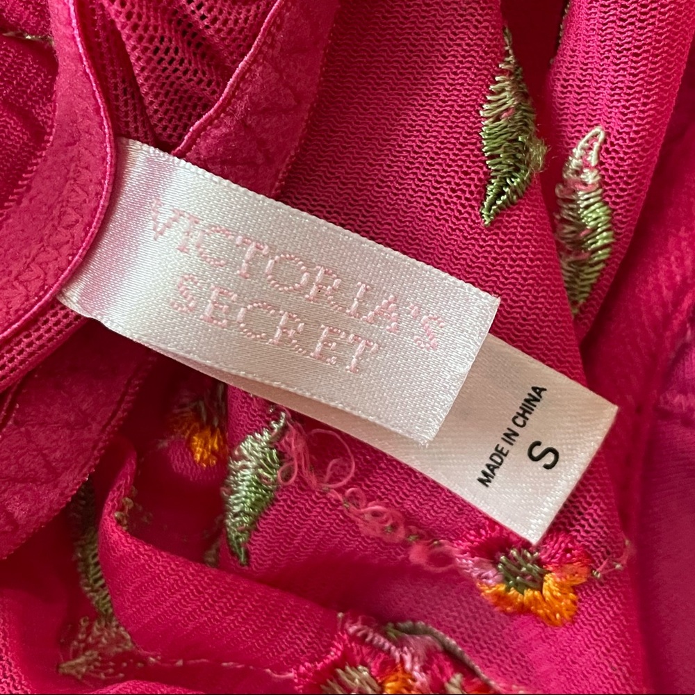 Vintage 2000’s Victoria’s Secret floral cardigan top